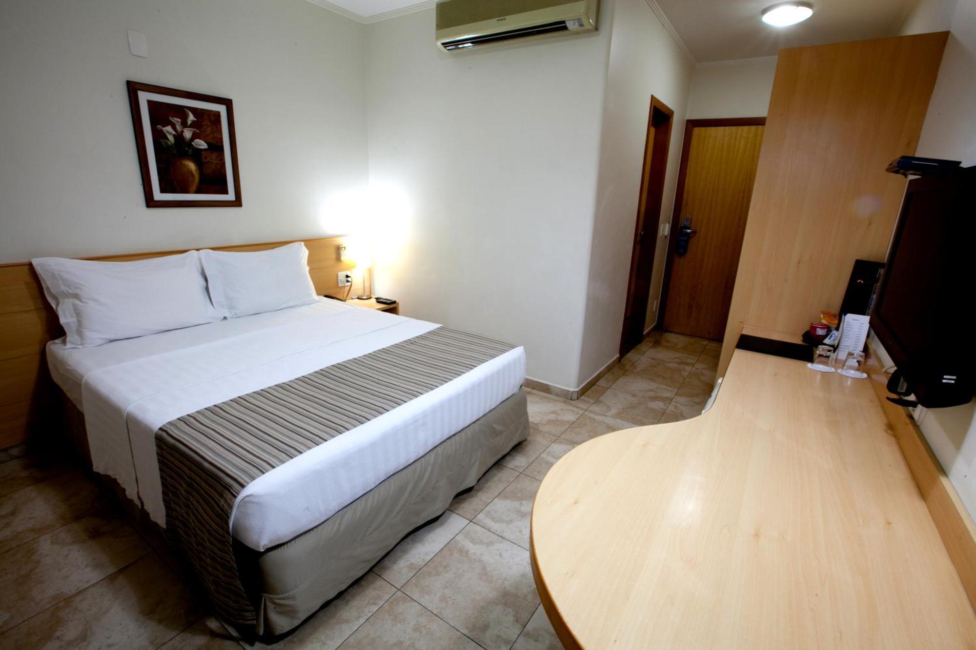 Oitis Hotel Goiania Phòng bức ảnh